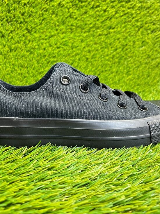 Converse Shoes - Converse Chuck Taylor All Star OX Womens Size 5.5 Black Athletic Shoes Sneakers